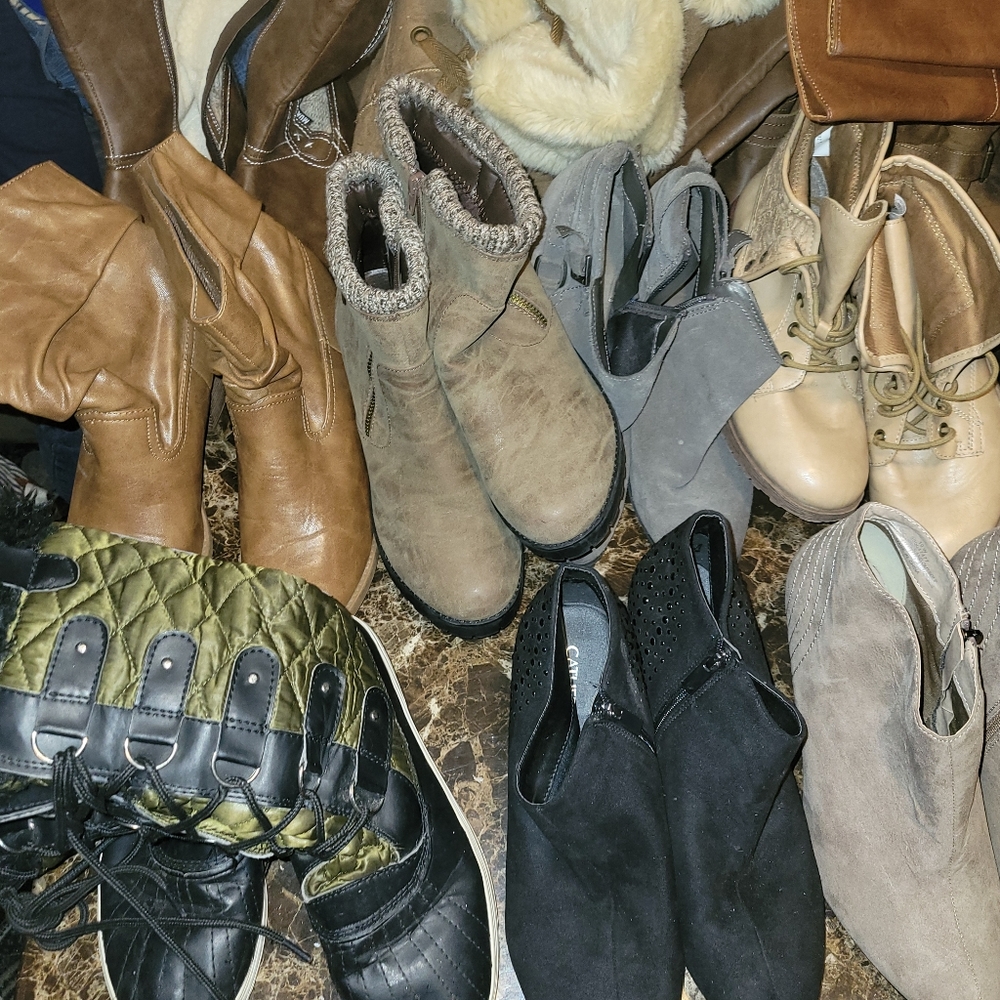 Shoes - Picture 3 of 10